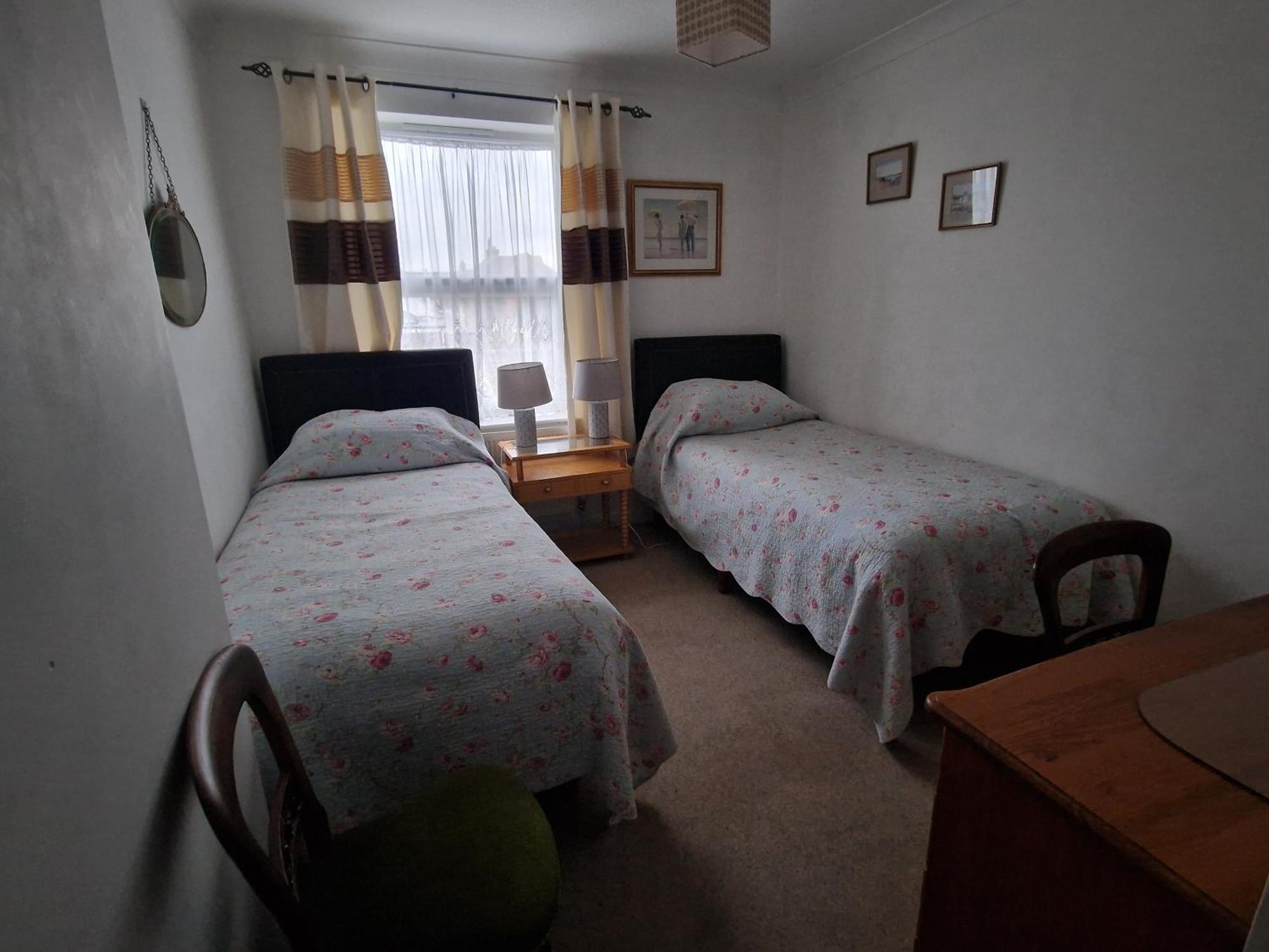 Avon Manor Guest House Lee-on-the-Solent Exterior photo